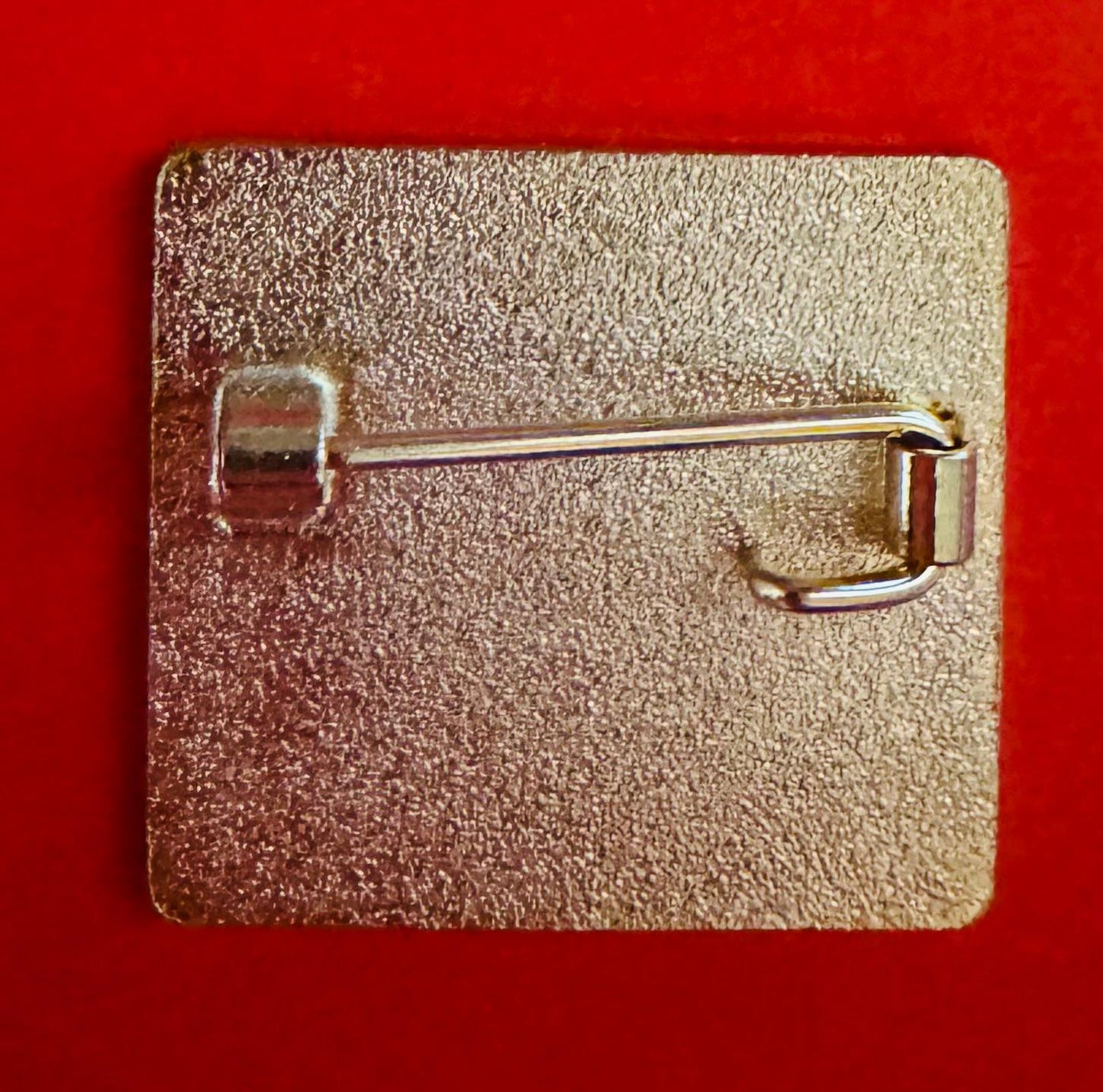ARSENAL CHAMPIONS 2003 - 2004 PIN BADGE