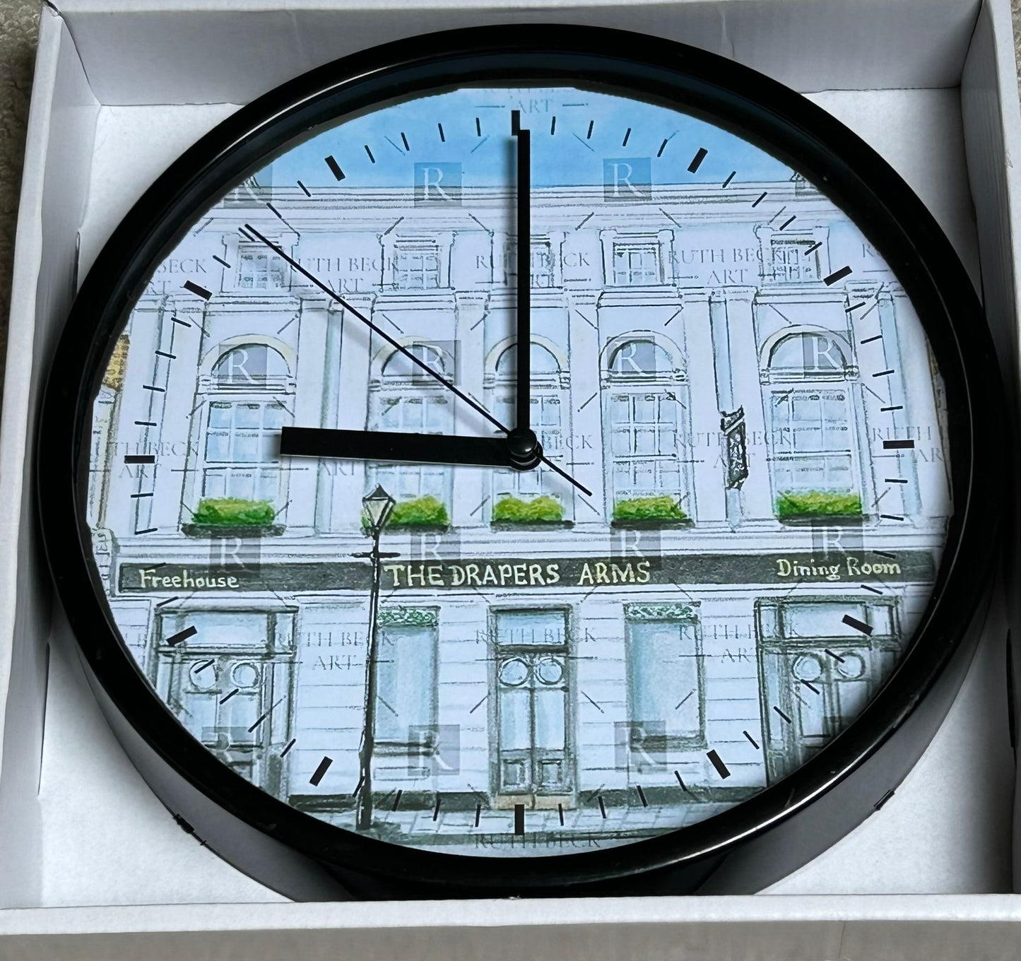 DRAPERS ARMS PUB - CLOCK