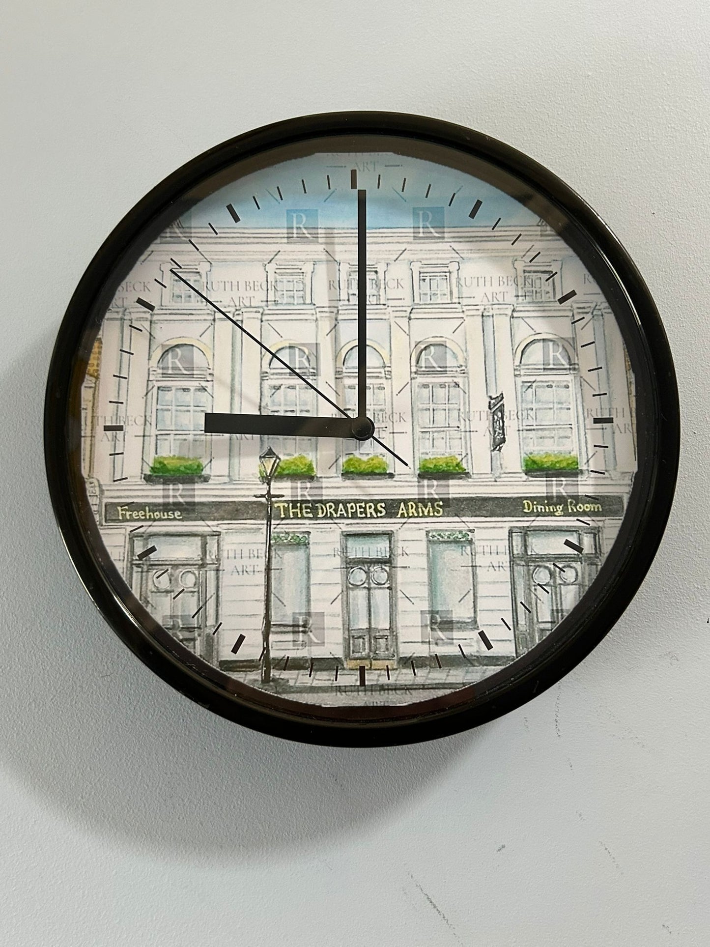 DRAPERS ARMS PUB - CLOCK