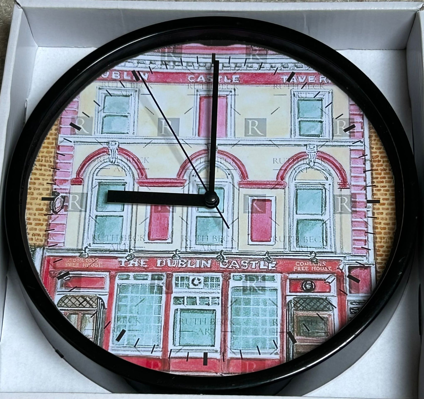 DUBLIN CASTLE PUB - CLOCK