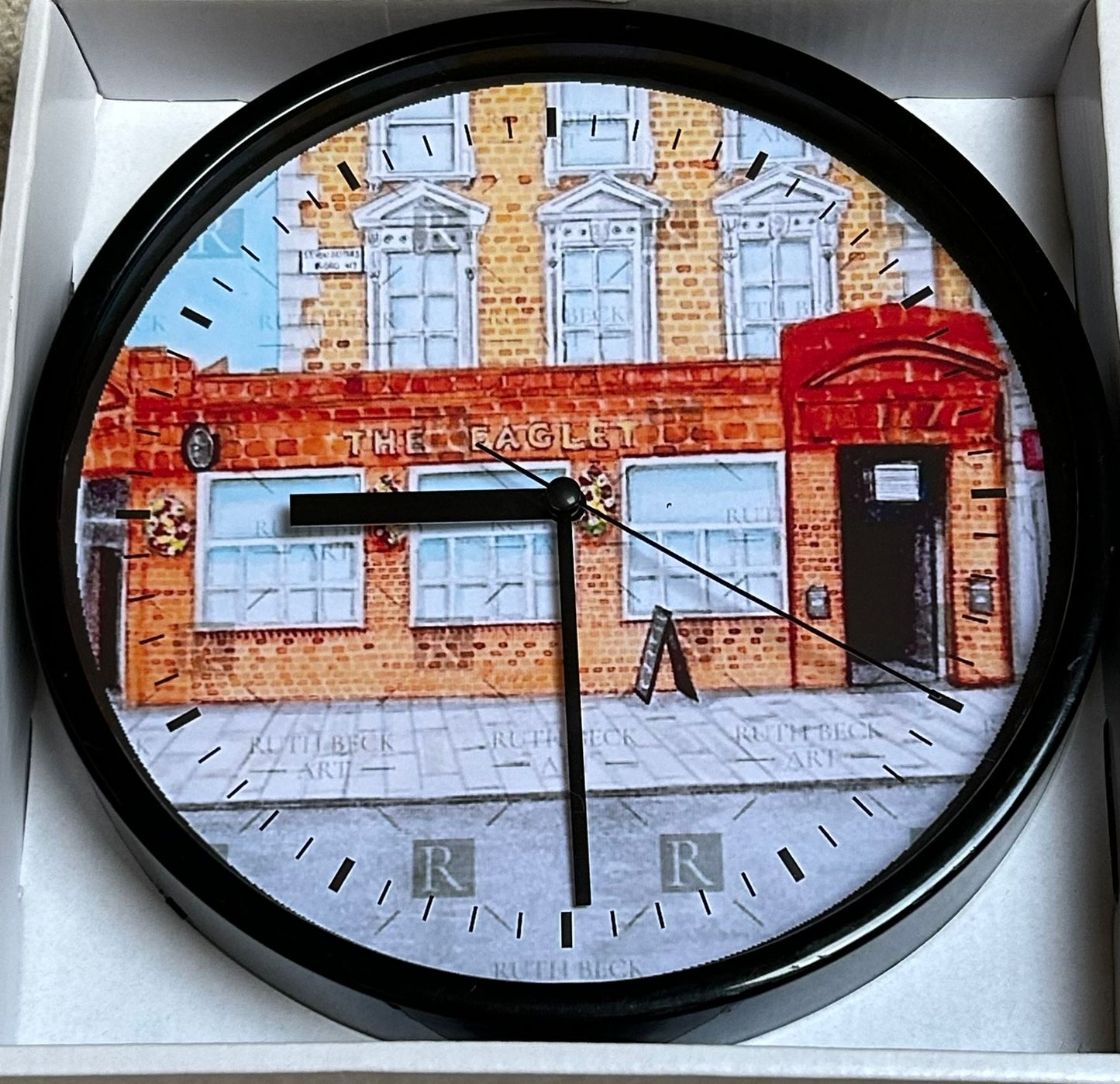 EAGLET PUB - CLOCK