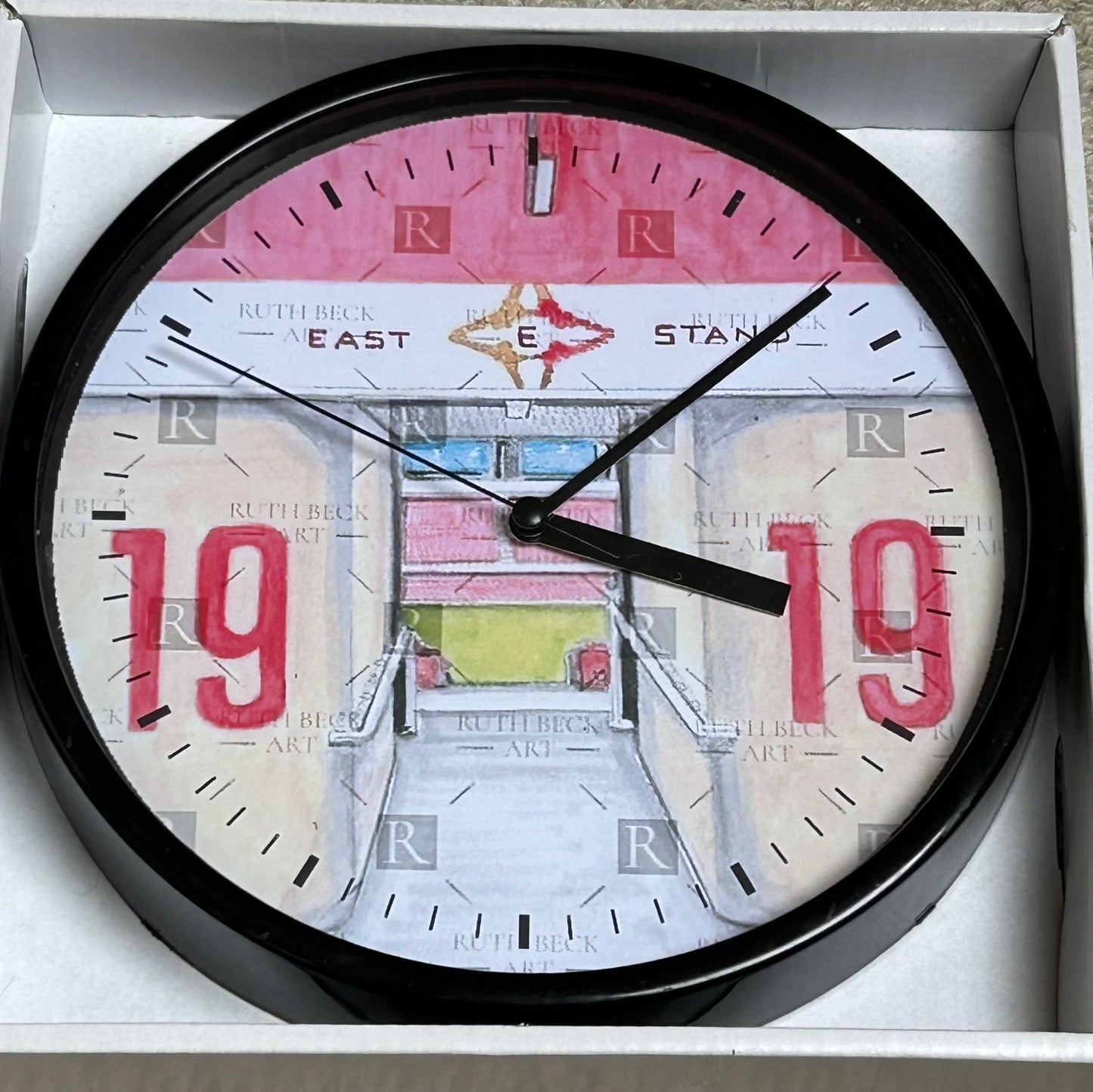 EMIRATES BLOCK 19 - CLOCK
