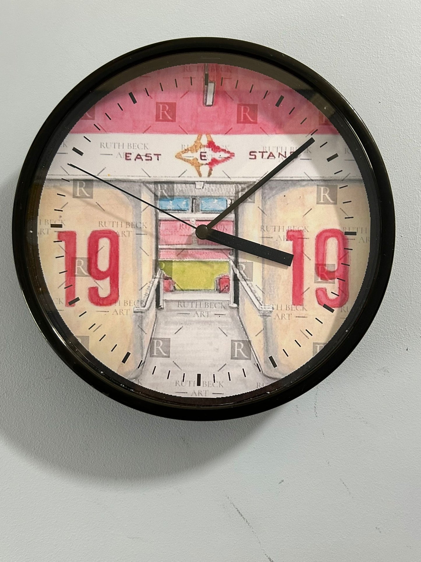 EMIRATES BLOCK 19 - CLOCK