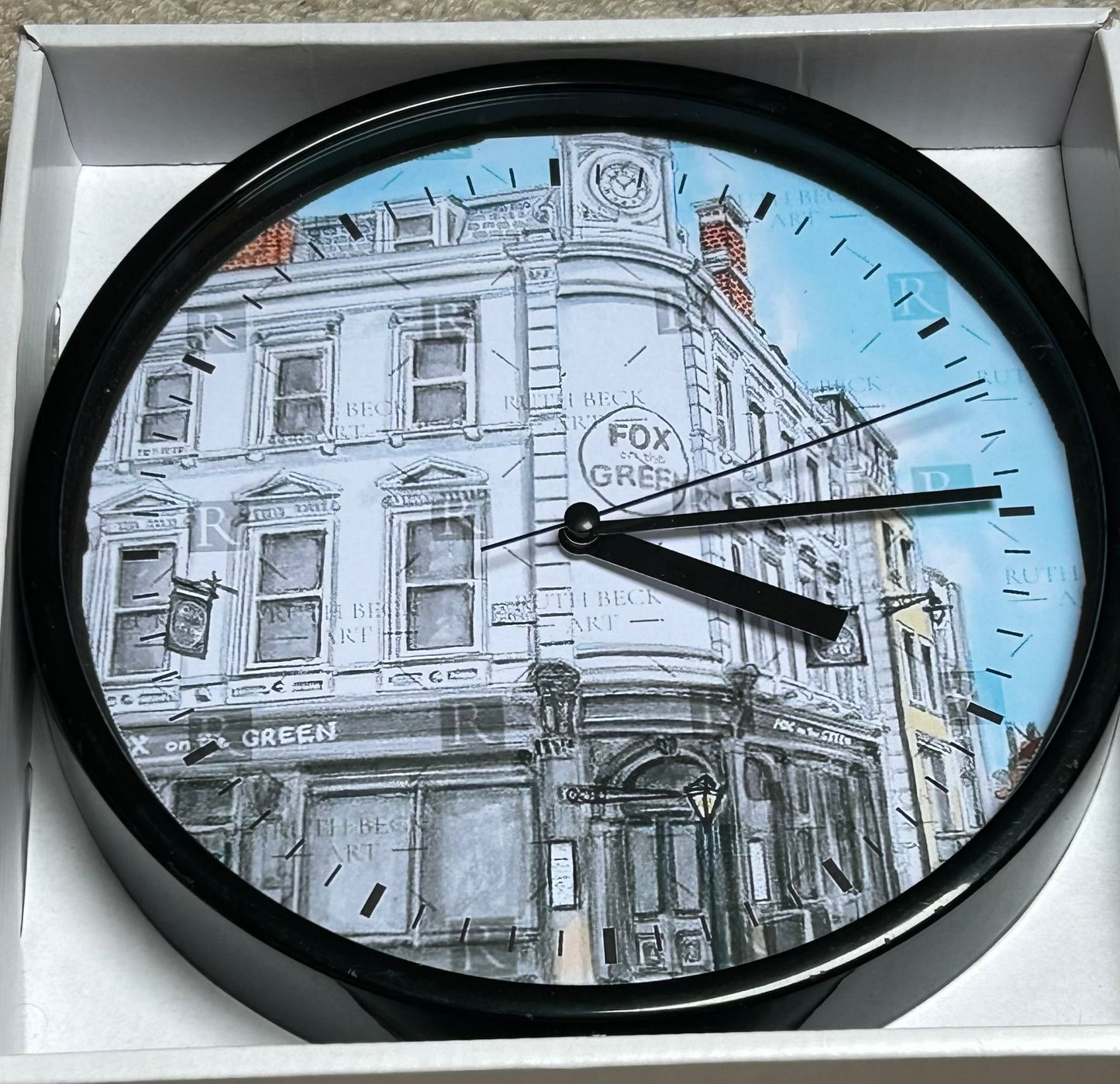 FOX ON THE GREEN PUB - CLOCK
