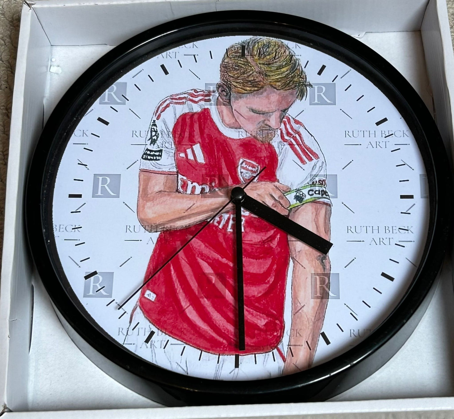 MARTIN ØDEGAARD CAPTAIN - ARSENAL - CLOCK