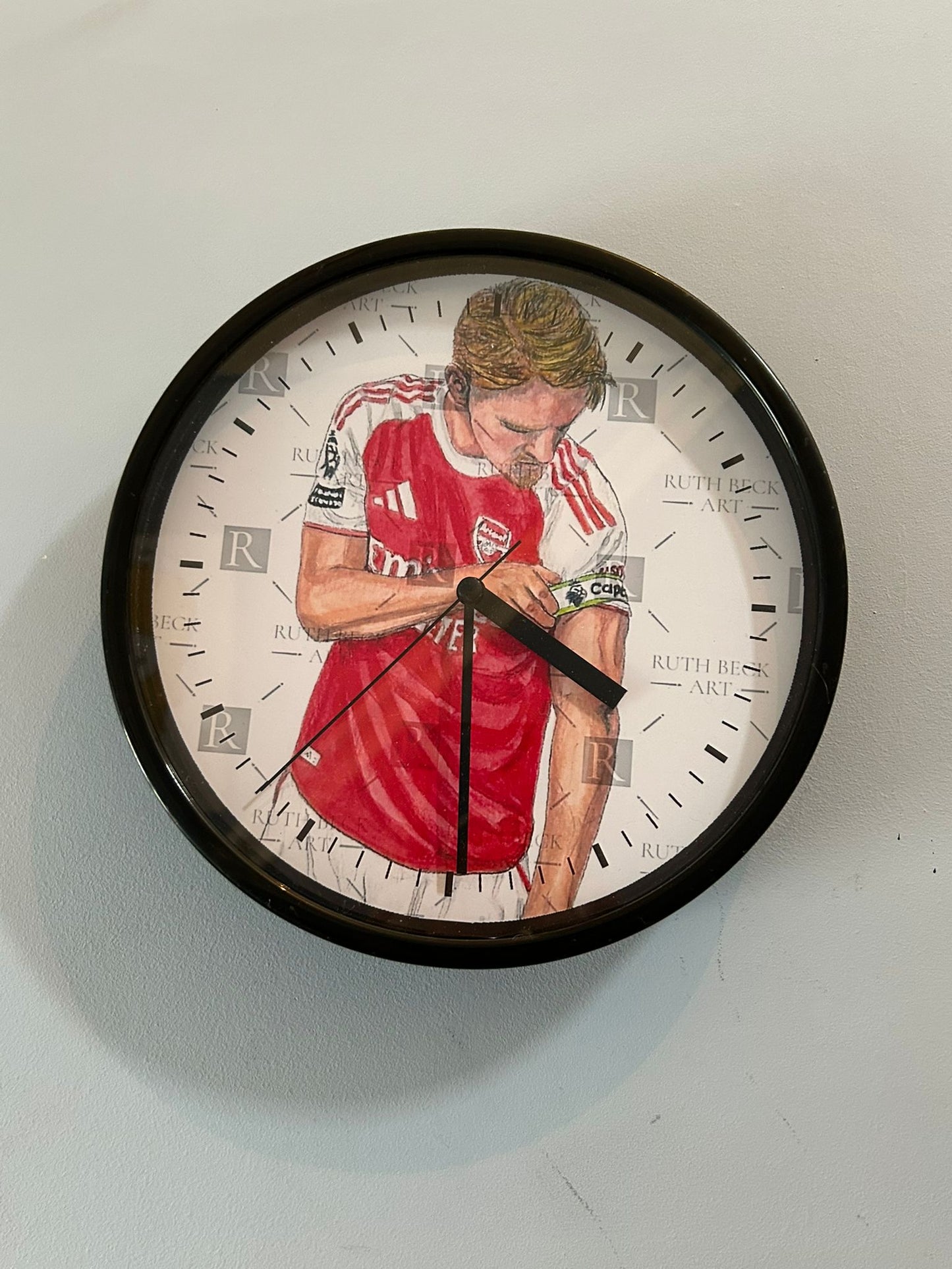 MARTIN ØDEGAARD CAPTAIN - ARSENAL - CLOCK