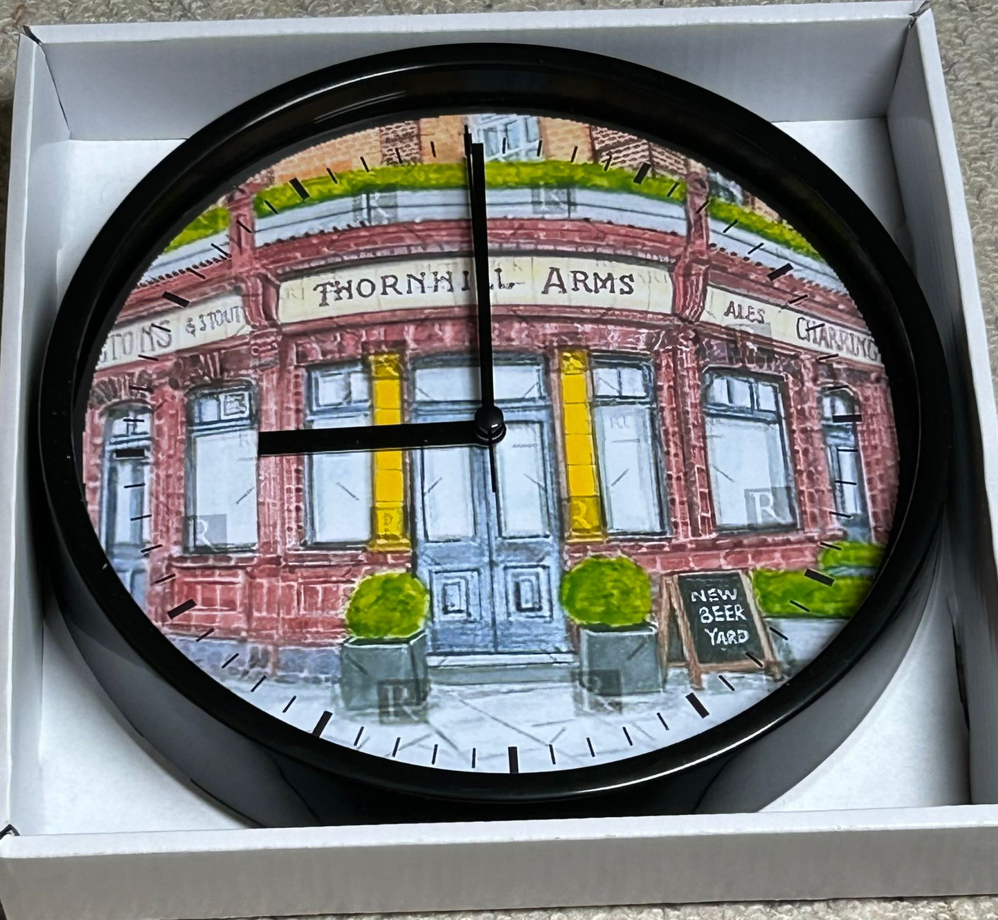 THORNHILL ARMS PUB - CLOCK