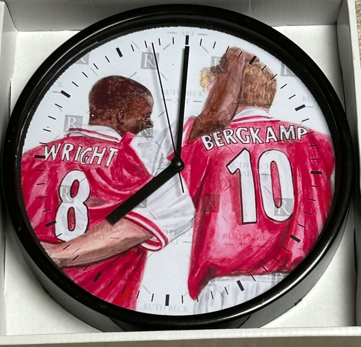 DENNIS BERGKAMP & IAN WRIGHT - CLOCK