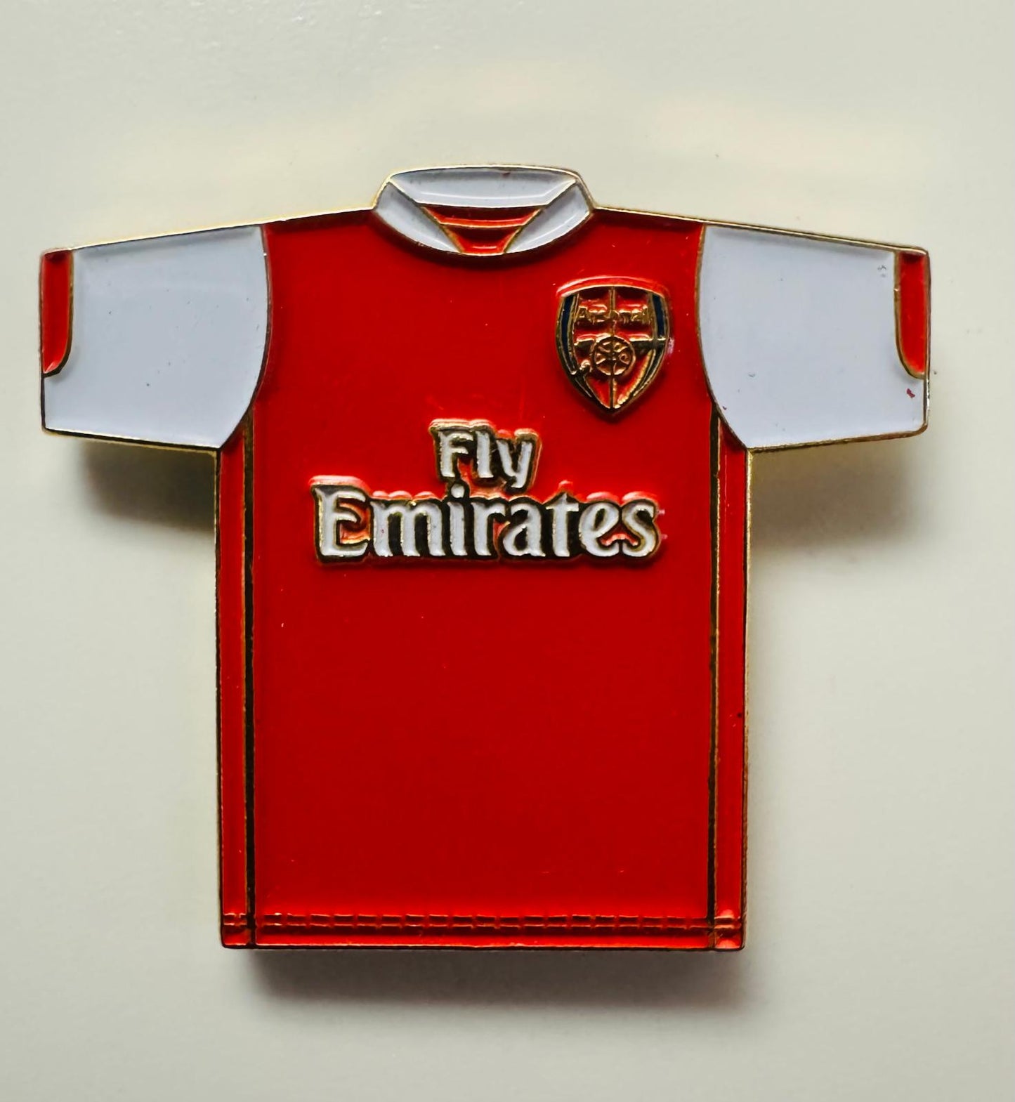 ARSENAL RED & WHITE SHIRT PIN BADGE