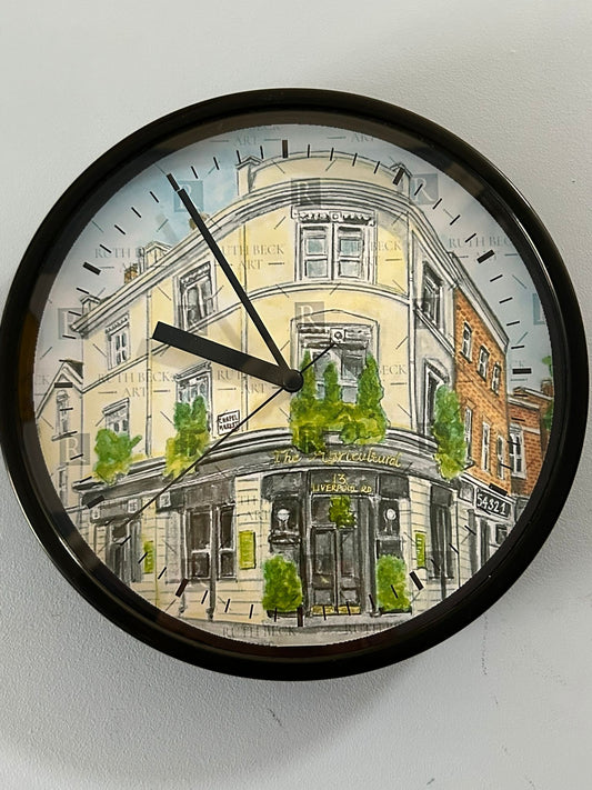 AGRICULTURAL PUB - CLOCK