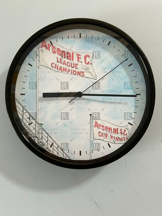 ARSENAL DOUBLE FLAGS - CLOCK
