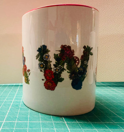ARSENAL WOMENS AWFC RED & BLUE FLOWER DESIGN 11oz RED MUG