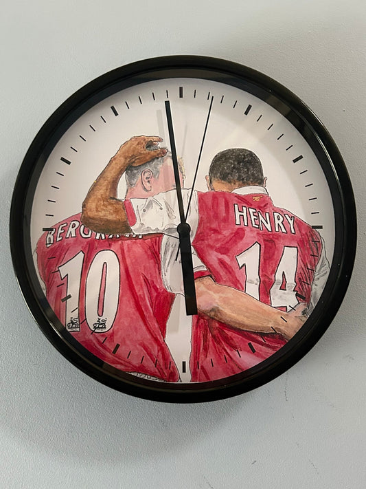 DENNIS BERGKAMP & THIERRY HENRY - CLOCK
