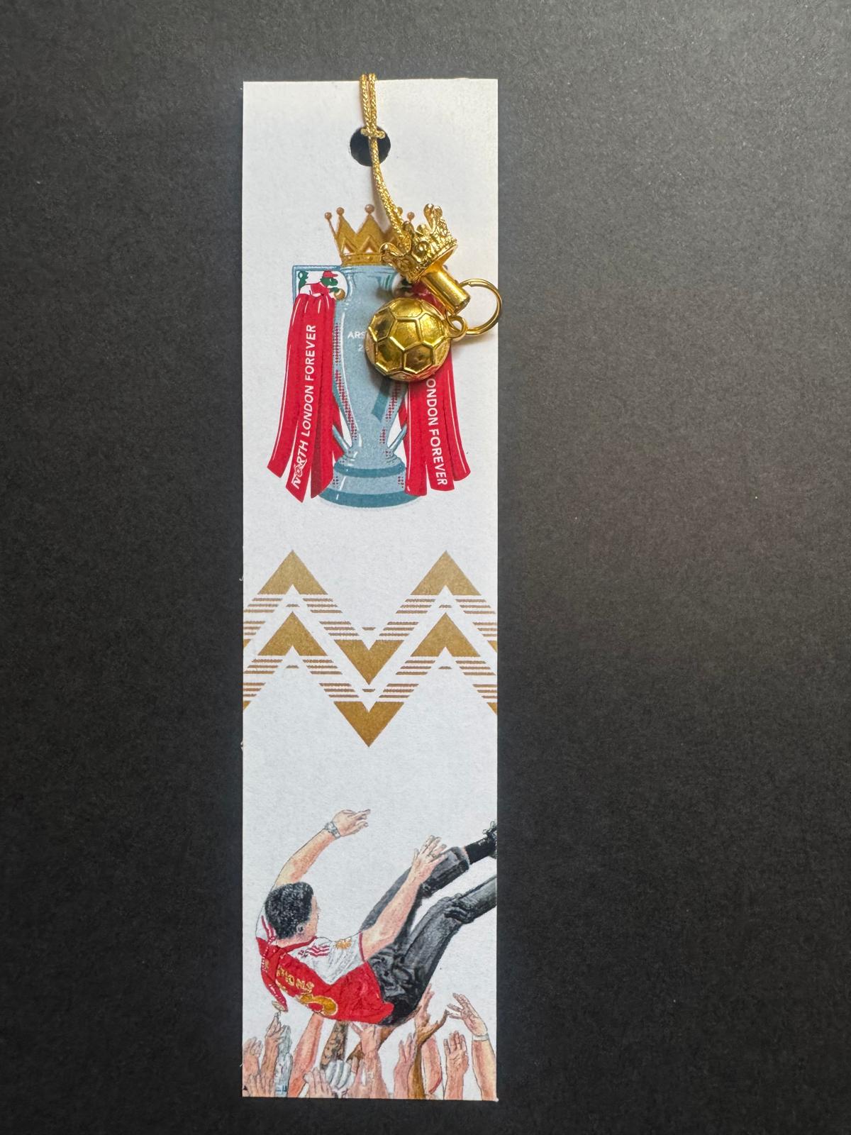 ARSENAL CHAMPIONS BOOKMARKS - With Gold Coloured Metal Charms