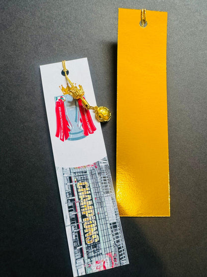 ARSENAL CHAMPIONS BOOKMARKS - With Gold Coloured Metal Charms
