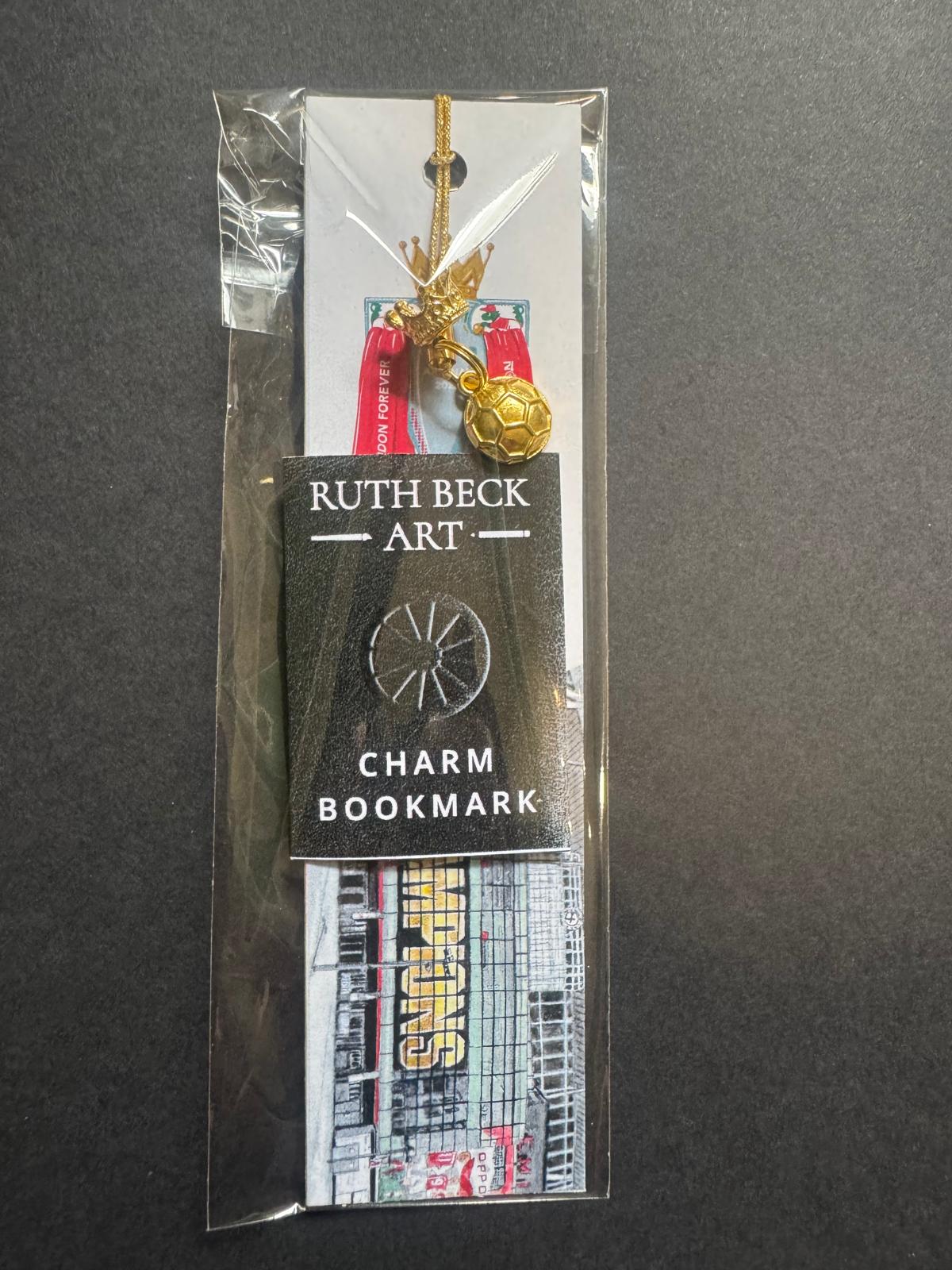 ARSENAL CHAMPIONS BOOKMARKS - With Gold Coloured Metal Charms