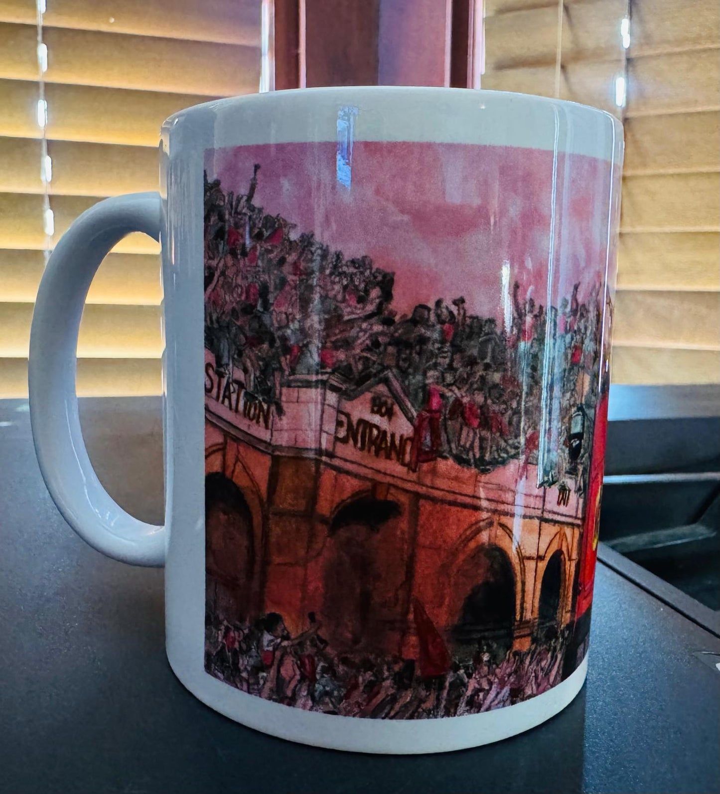 CHAMPIONS BUS PARADE 11oz CERAMIC MUG