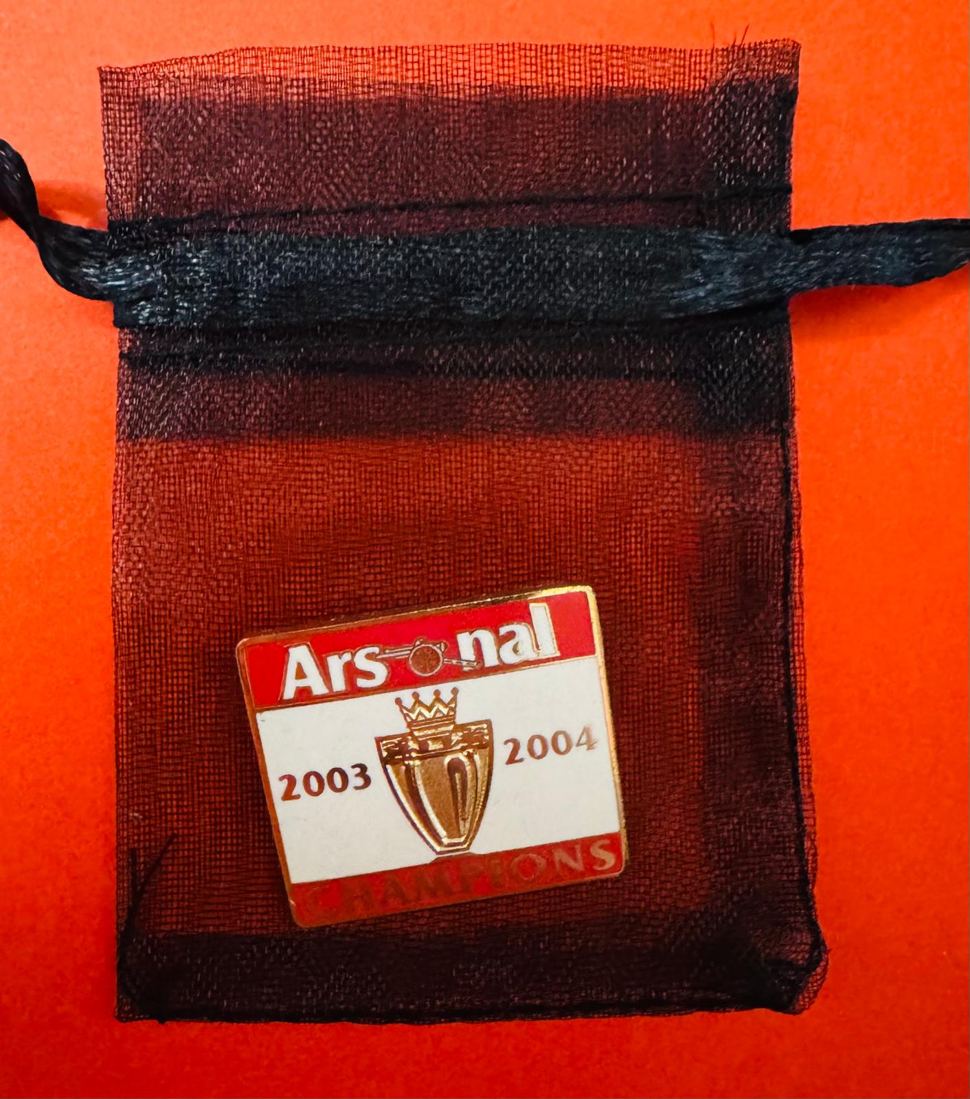 ARSENAL CHAMPIONS 2003 - 2004 PIN BADGE