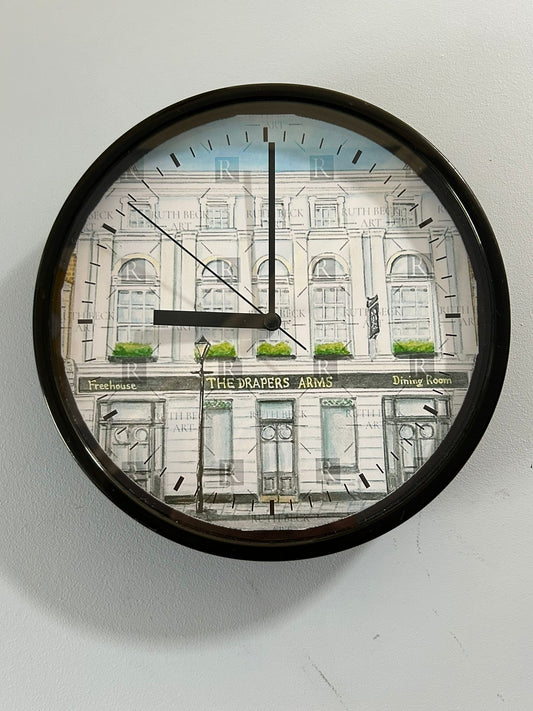 DRAPERS ARMS PUB - CLOCK