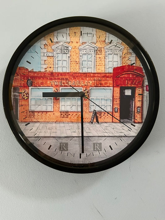 EAGLET PUB - CLOCK