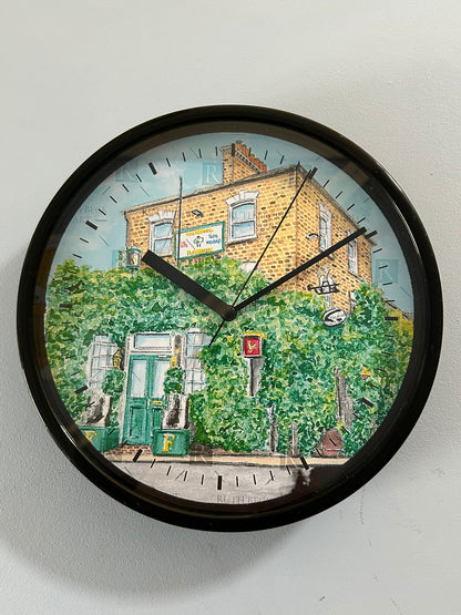FALTERING FULLBACK PUB - CLOCK