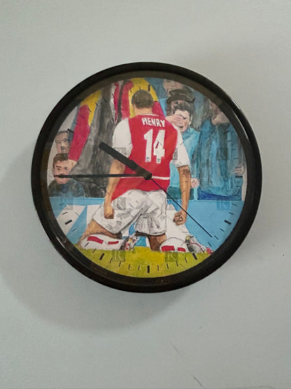 THIERRY HENRY CELERBRATION vs SPURS CROWD - CLOCK