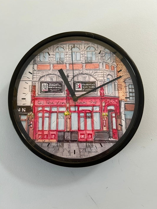 OLD RED LION PUB - CLOCK