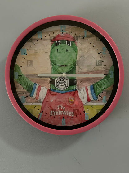 ARSENAL GUNNERSAURUS CLOCK - PINK