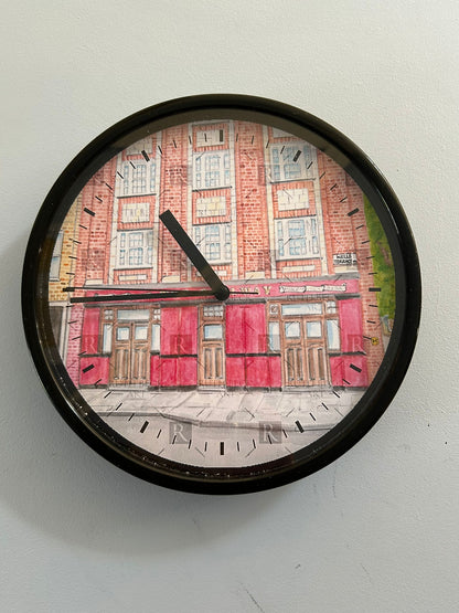 RAILWAY TAVERN PUB - CLOCK