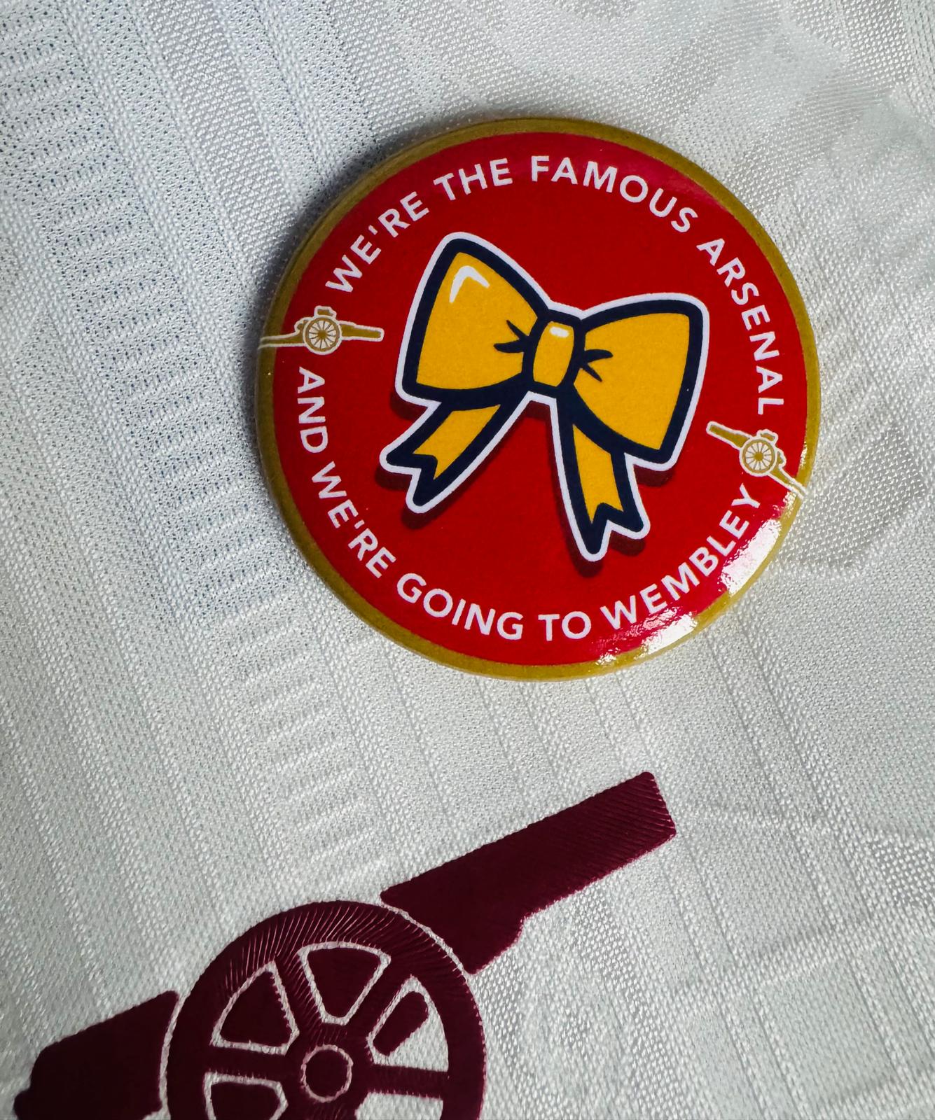 ARSENAL WEMBLEY BADGE - Large 57mm Button Badge