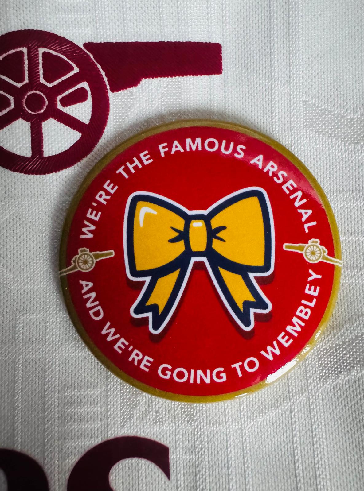 ARSENAL WEMBLEY BADGE - Large 57mm Button Badge