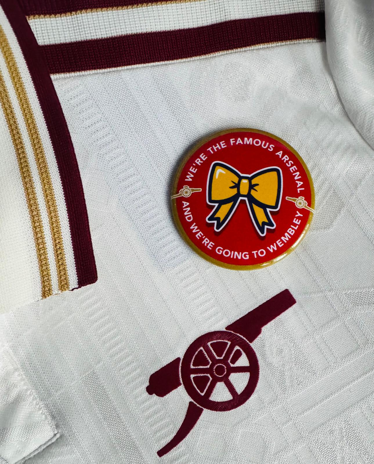 ARSENAL WEMBLEY BADGE - Large 57mm Button Badge