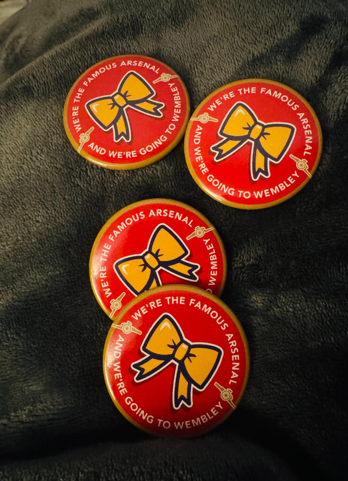 ARSENAL WEMBLEY BADGE - Large 57mm Button Badge