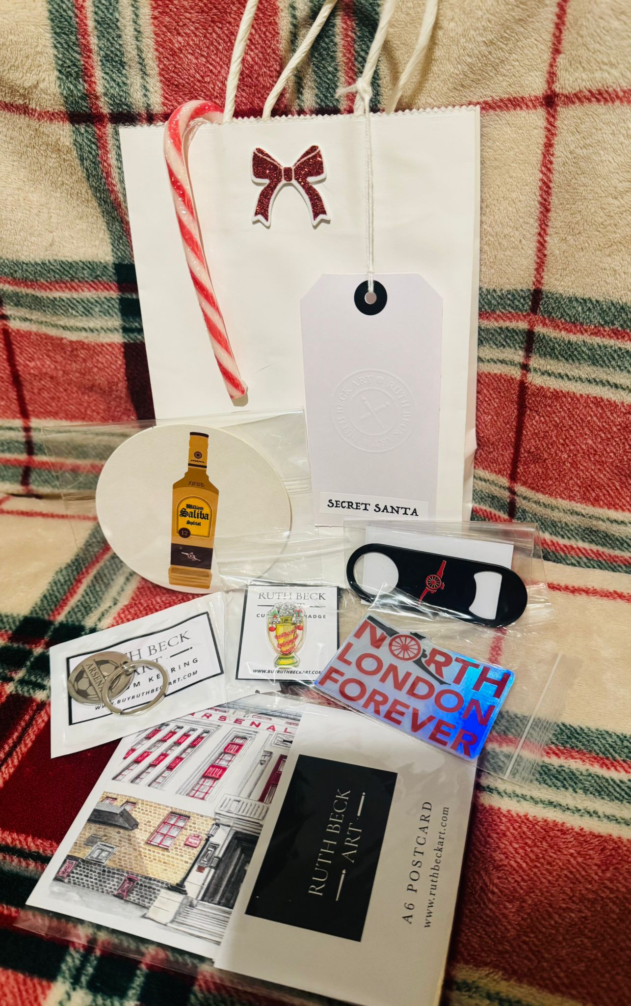 SECRET SANTA Arsenal Gift Bag - Perfect for Christmas